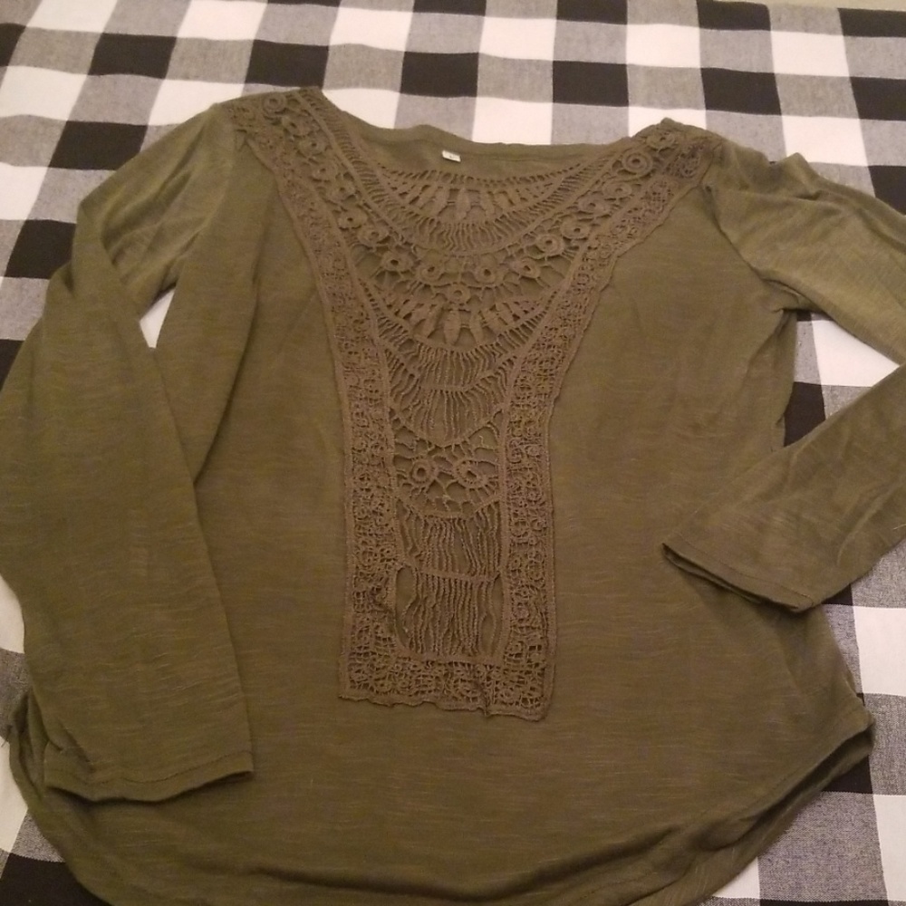 Long sleeve top